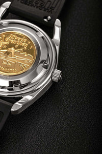 SUPER ANTARCTIC WHITE LUM WITH STEEL BRACELET
