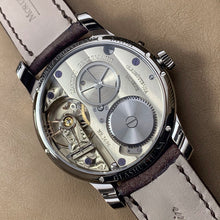Load image into Gallery viewer, MORITZ GROSSMANN CENTRAL SECOND PURPLE DIAL